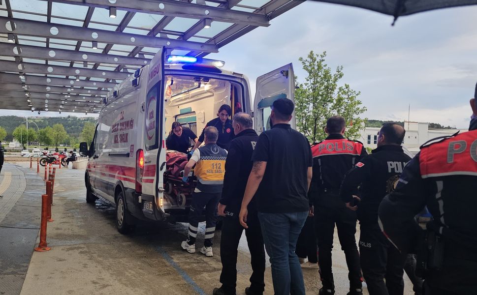 Sungurlu’da amca çocuklarının kavgası kanlı bitti: Silahını çekip vurdu