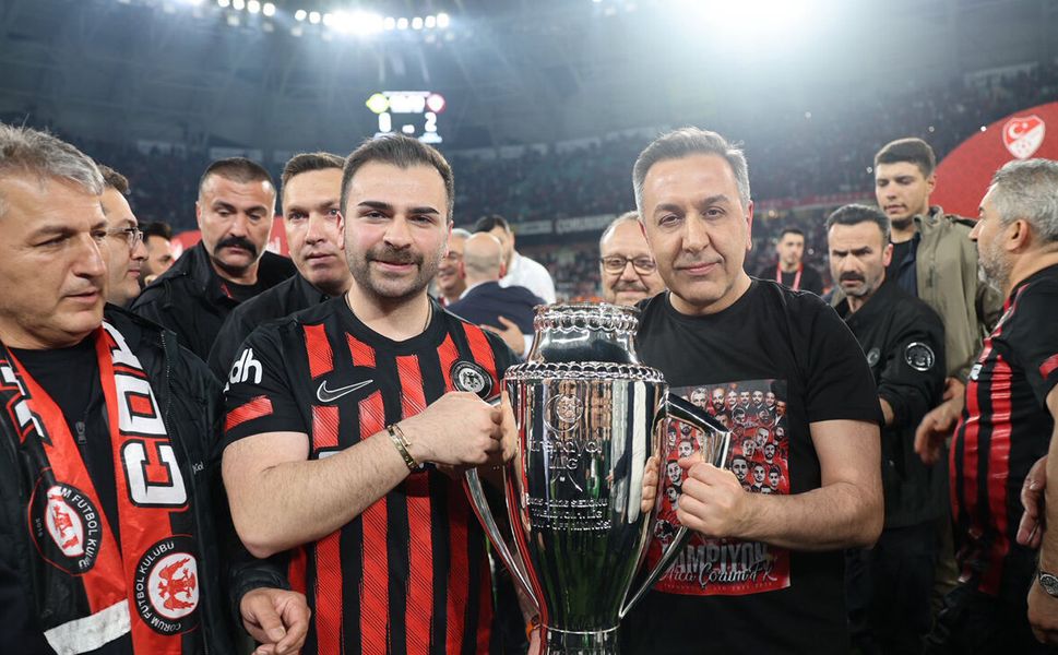 Muhsin Dere’den şampiyonluk mesajı: “Bu hikâye inancın ve birlikteliğin eseri”