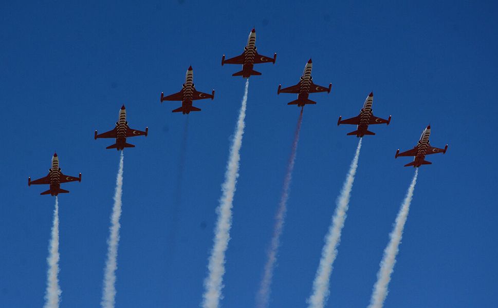 Türk Yıldızları’nın Çorum gösterisi festivale damga vurdu