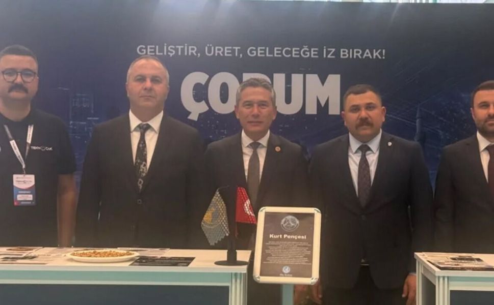 Çorum Ülkü Ocakları’nın TEKNOCAK standına ziyaret