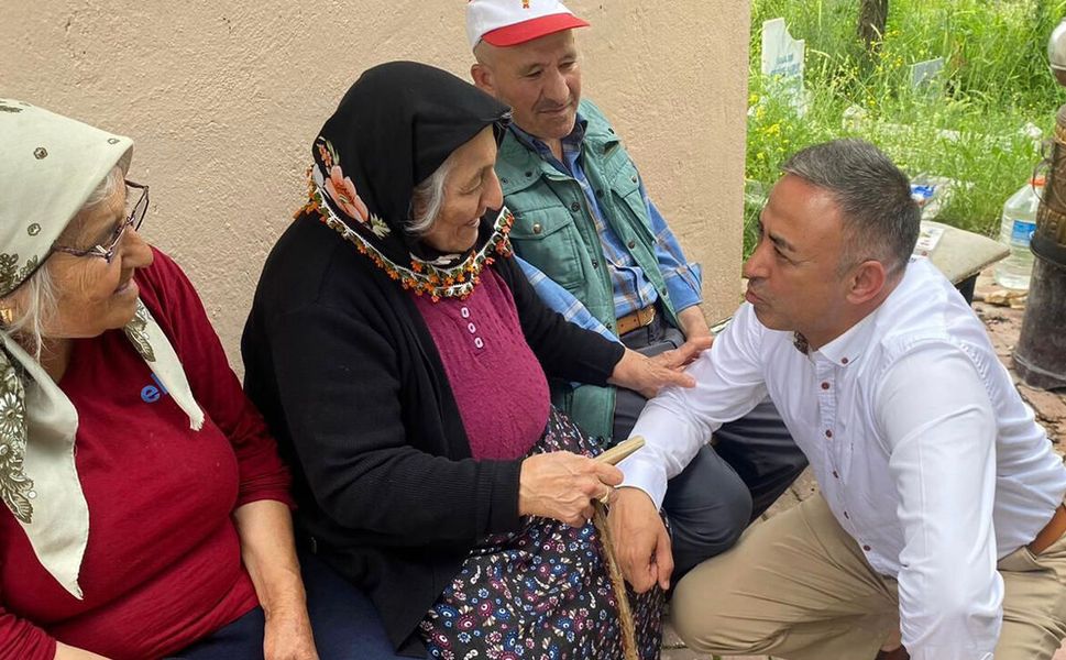 Mehmet Tahtasız’dan dikkat çeken bayram mesajı: “Bu ülkenin geleceğini kurban etmeyeceğiz”