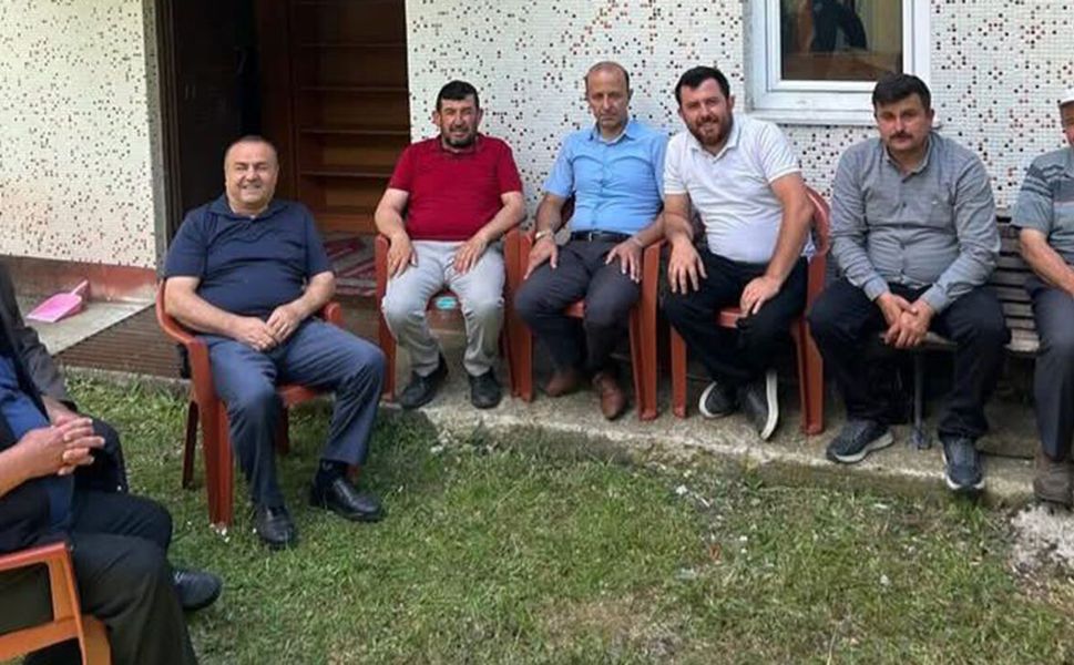 AK Parti Teşkilatı yağmur dualarına katıldı