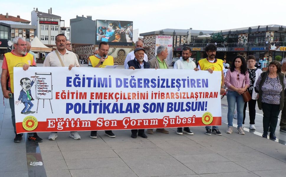 Eğitim Sen'den Yusuf Tekin'in üç yıllık görev süresine eleştiri