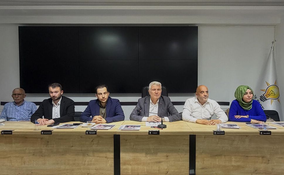 AK Parti'de mahalle başkanları toplantısı gerçekleştirildi