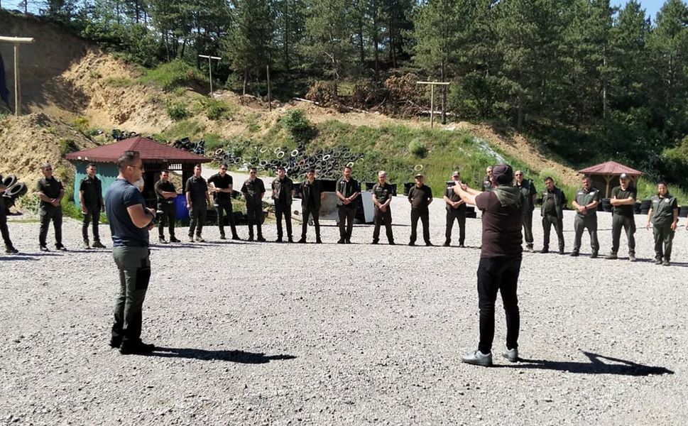 Çorum'da orman personeline silah ve atış eğitimi verildi