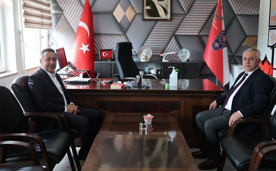 Başkan Muhsin Dere, İlçe Emniyet Müdürü Murat Önder’i ziyaret etti
