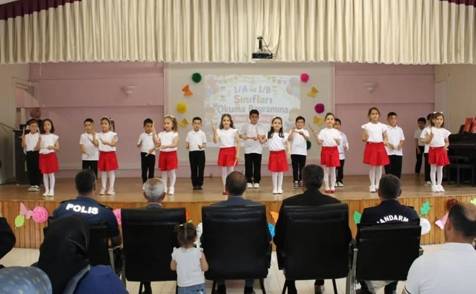 İskilip'te minik öğrenciler okuma bayramı heyecanı yaşadı