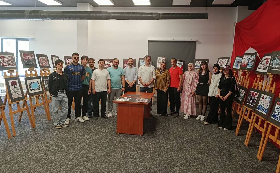 Özgün baskı sergisi görücüye çıktı