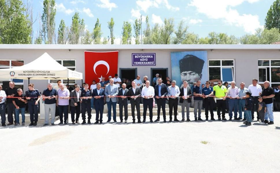 Çorum'un bu köyünde yapımı tamamlanan yemekhane törenle açıldı