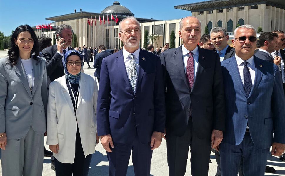 Ahlatcı, Ankara Havalimanı ve bağlantı yollarının açılışına katıldı
