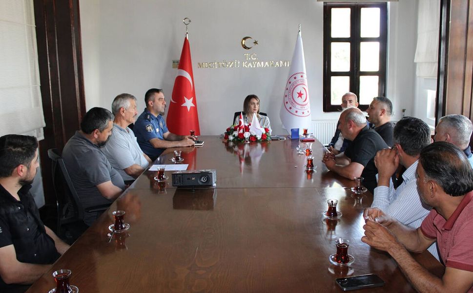 Kaldırım işgallerine karşı alınacak önlemleri konuştular