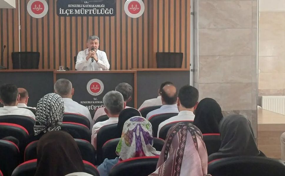 Yaz Kur’an kursları öncesi din görevlilerine seminer