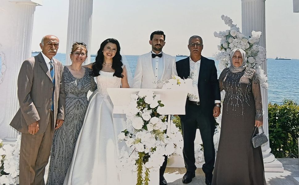 Dizi Sektöründen Evlilik: Bilgesu ve Batuhan Evlendi