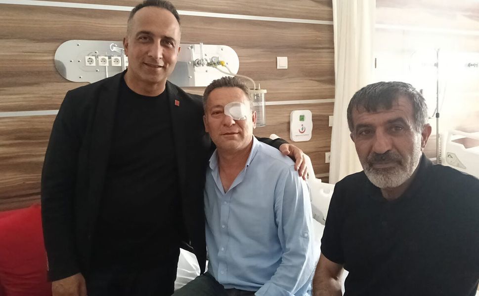 Solmaz'dan İlçe Başkanı Hakan Çelik’e geçmiş olsun ziyareti