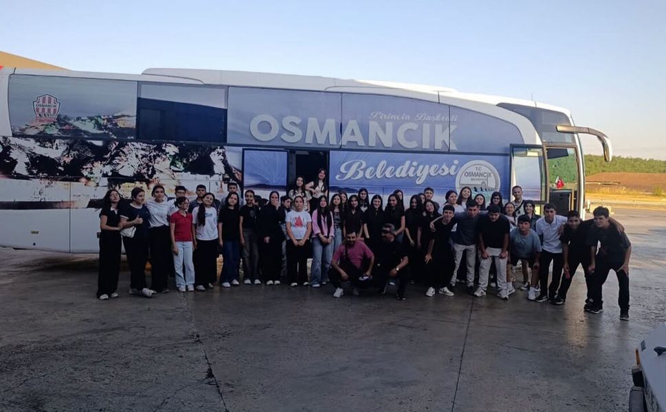Osmancık Belediyesi’nden öğrencilere gezi desteği