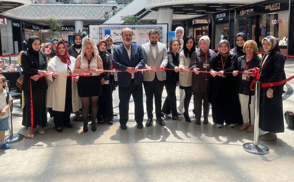 “Topraktan Sanata” Seramik Sergisi AHL Park’ta Açıldı