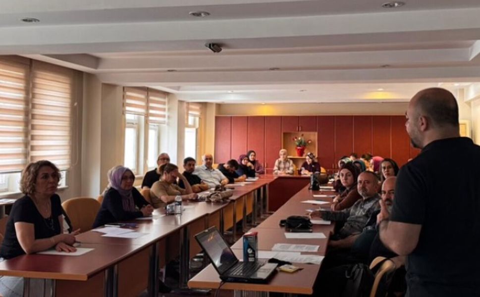 Aile ve Sosyal Hizmetler personeline psikolojik ilk yardım eğitimi