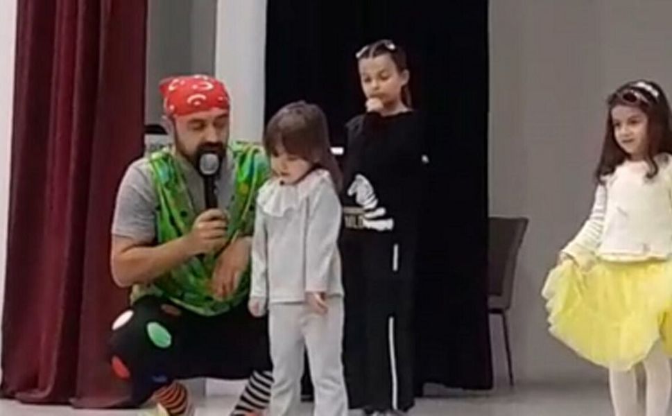 Çorum Çocuk Tiyatrosu'ndan çocuklara bayram morali