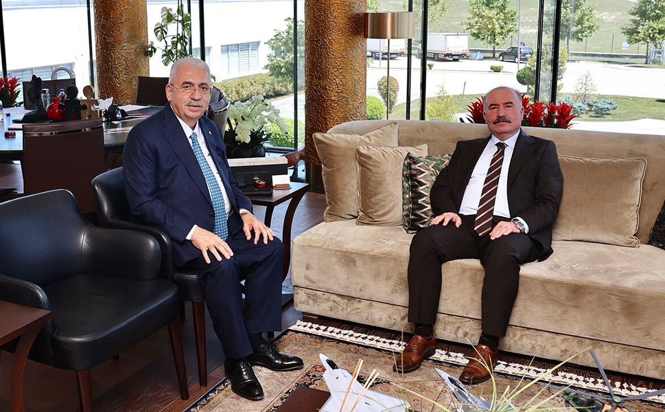 Vali Çalgan'dan Ahmet Ahlatcı'ya Hac Ziyareti
