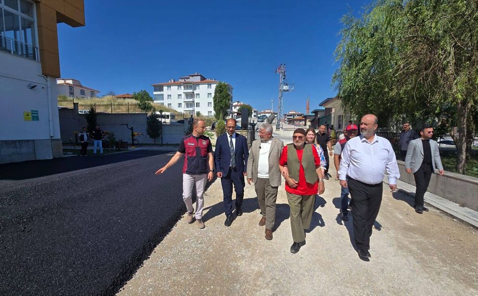 Huzurevinin çevre düzenleme çalışmaları tamamlandı