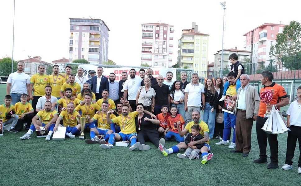 Orta Kuşak Futbol Turnuvası’nda ödüller sahiplerini buldu