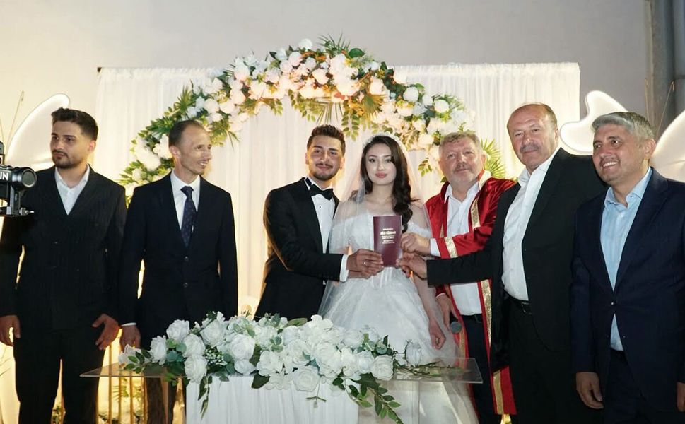 Osmancık’ta görkemli düğün: Dünyaevine girdiler