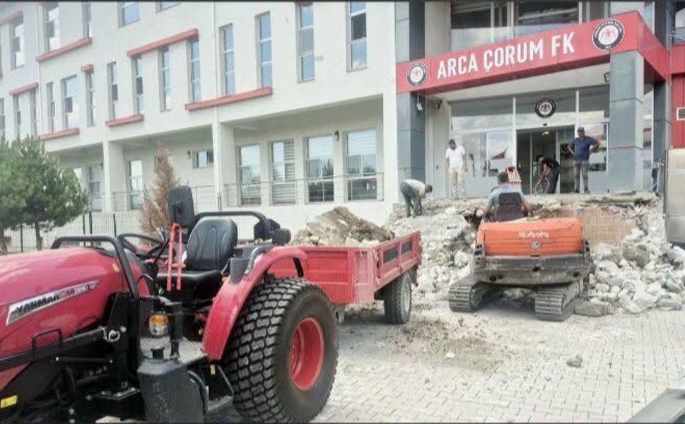 Arca Çorum FK’nın tesisleri Süper Lig’e hazırlanıyor