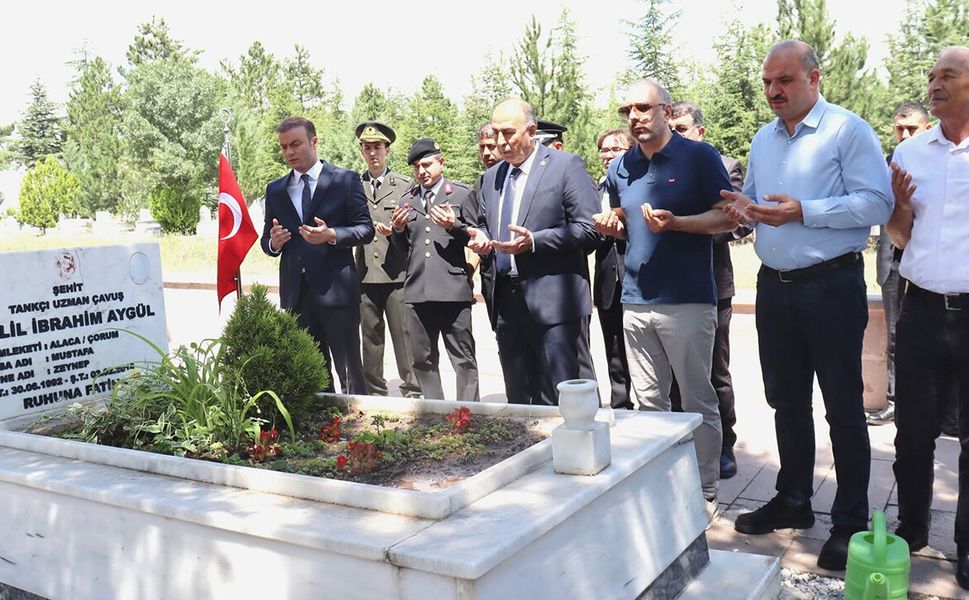 Alaca'da 15 Temmuz ruhu yaşatıldı: Şehitler dualarla anıldı
