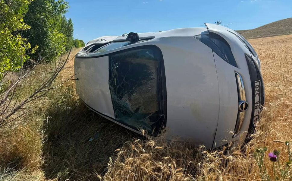 Koçhisar Kavşağı'ndaki kaza ucuz atlatıldı