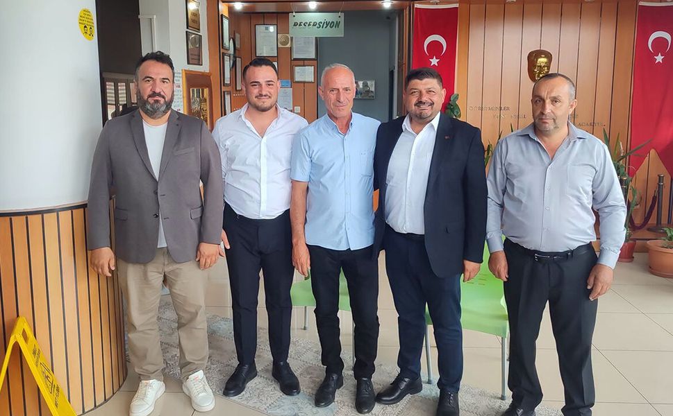 MHP Osmancık teşkilatı genç çiftin mutluluğuna ortak oldu