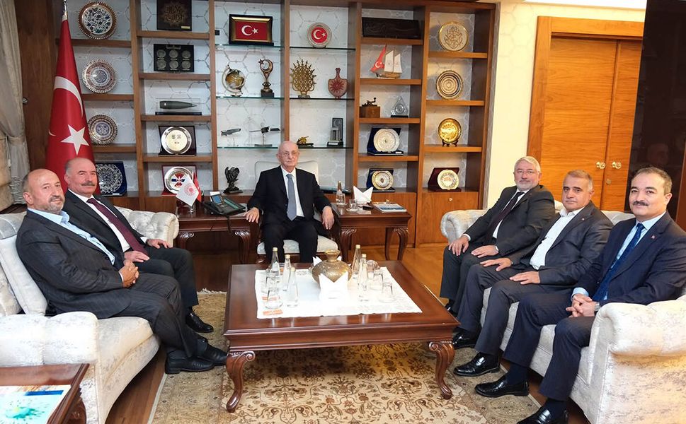 İsmail Kahraman Çorum’da protokol ile bir araya geldi