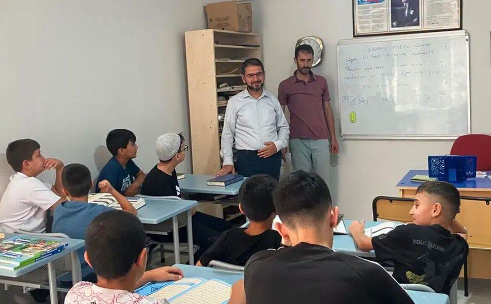 Müftü Koçak’tan Kur’an kursu öğrencilerine ziyaret