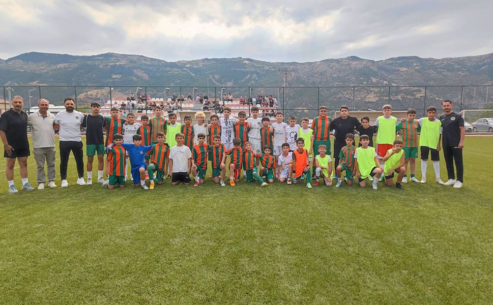 Oğuzlar Belediyespor U12’den Alanyaspor’a 6-3’lük galibiyet