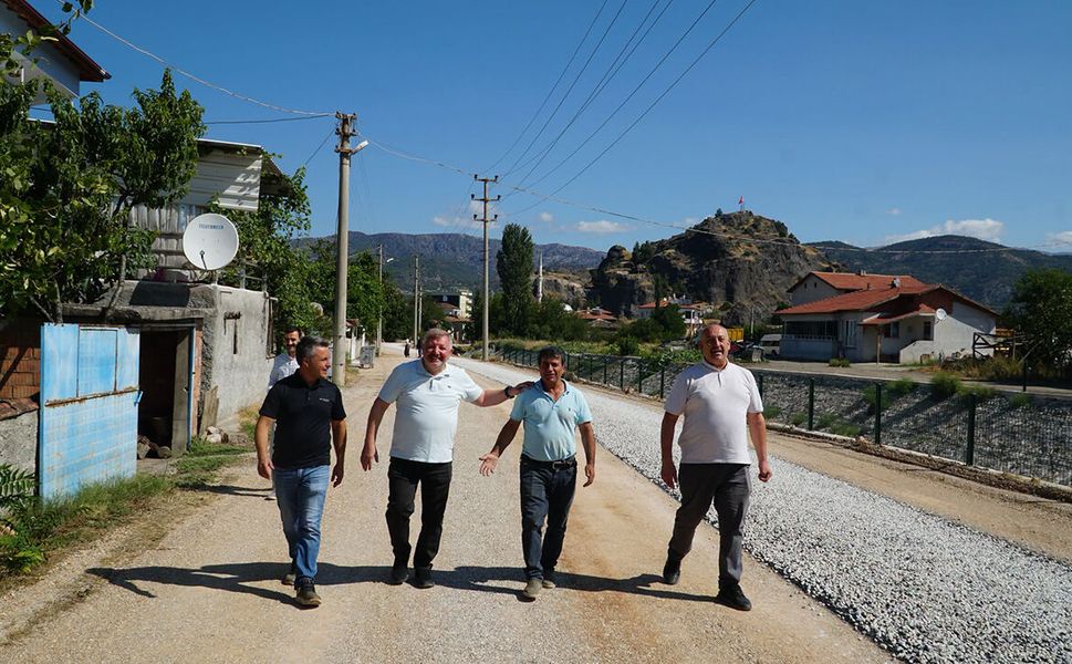 Osmancık’ta Kavaközü Sokak’ta asfalt çalışması başladı