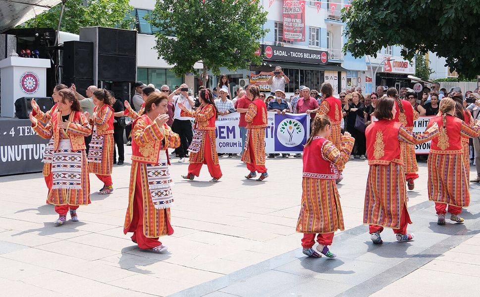 Çorum olaylarında hayatını kaybedenler anıldı
