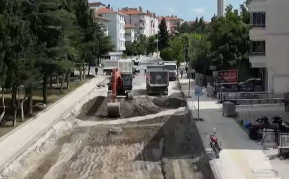 Küçük Abdullah Caddesi’nde altyapı ve yol çalışması
