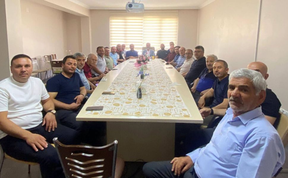 Müftü Yıldırım, Esnafla Kahvaltıda Buluştu