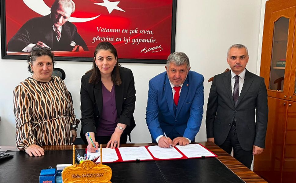 KA-DER’in “Kanserle Hayata Tutulan Eller” projesi için protokol imzalandı