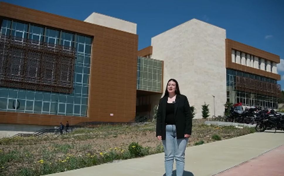 Hitit Üniversitesi İlahiyat Fakültesi yeni binasında eğitime devam ediyor