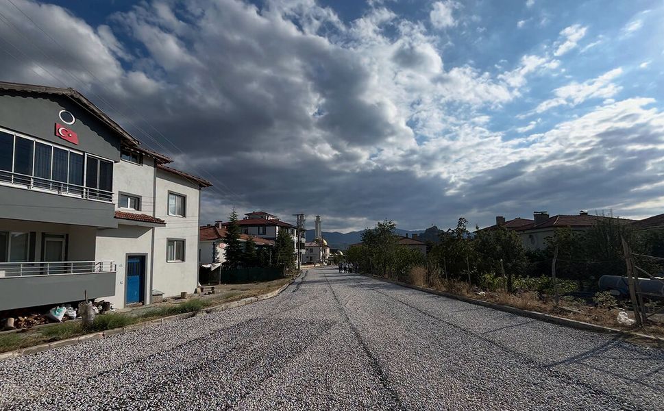 Osmancık’ta 3 sokakta asfalt çalışmaları tamamlandı