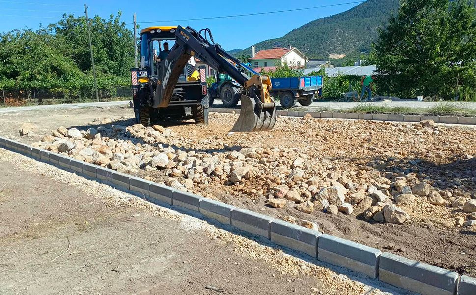 Laçin’de yeni park için çalışmalar başladı