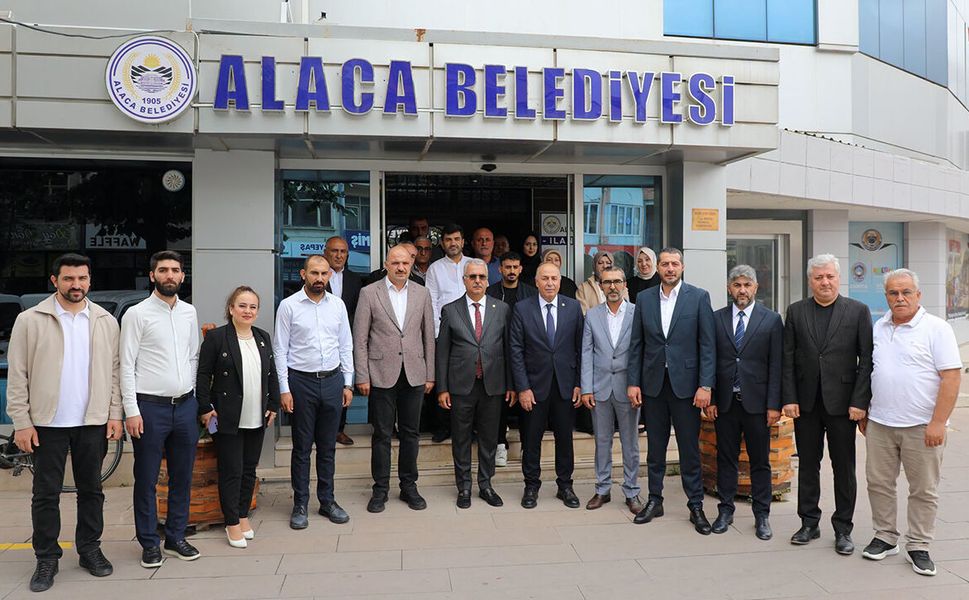 Ahlatcı’dan Alaca Belediyesi’ne ziyaret: Yatırımlar görüşüldü