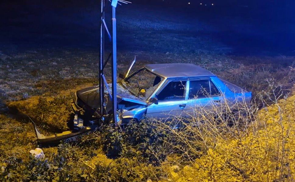 Çorum'da otomobil tarlaya uçtu: 1 yaralı