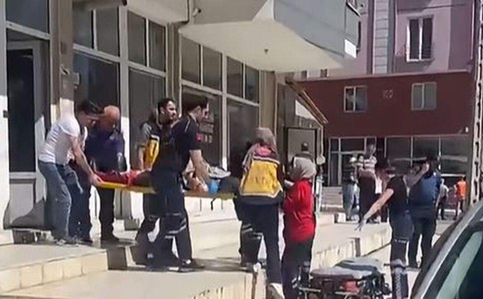Çorum’da kıraathanede bıçaklı kavga: 2 yaralı