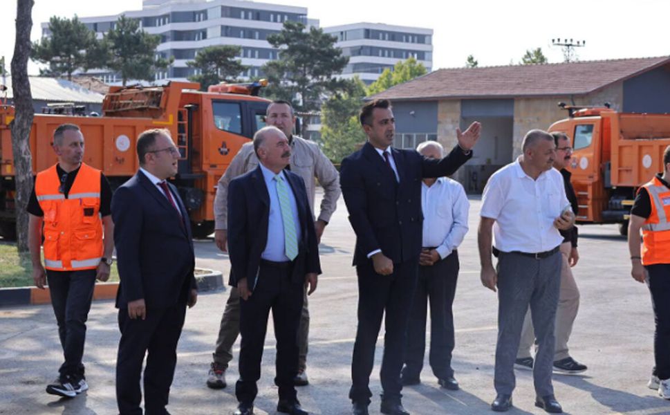 Vali Ali Çalgan Karayolları 73. Şube Şefliğini ziyaret etti