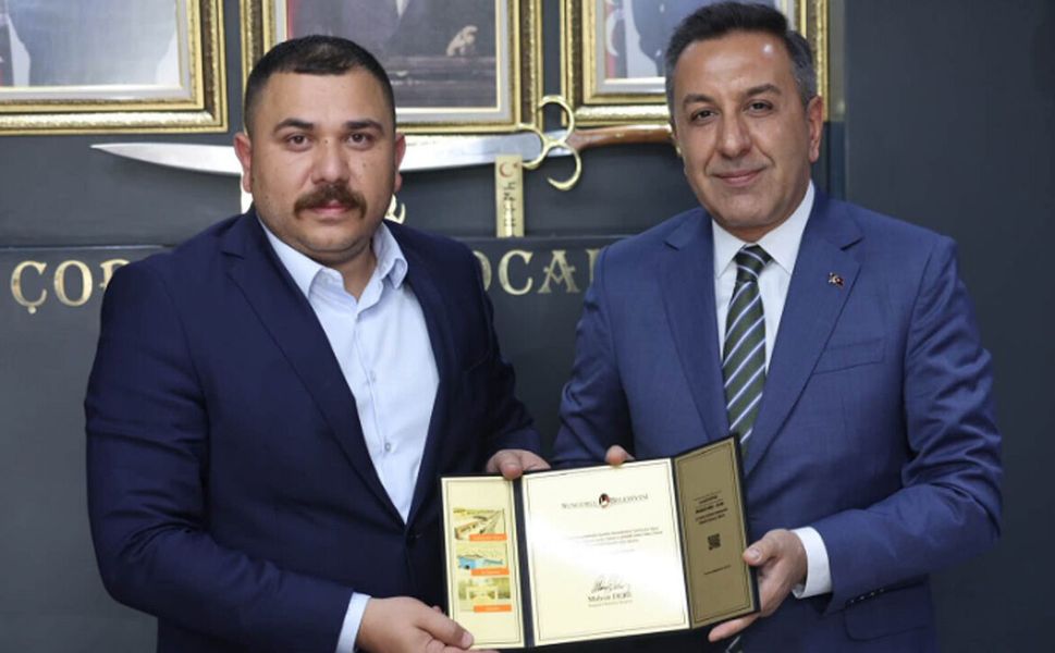Başkan Dere’den Ülkü Ocakları Çorum İl Başkanlığına ziyaret