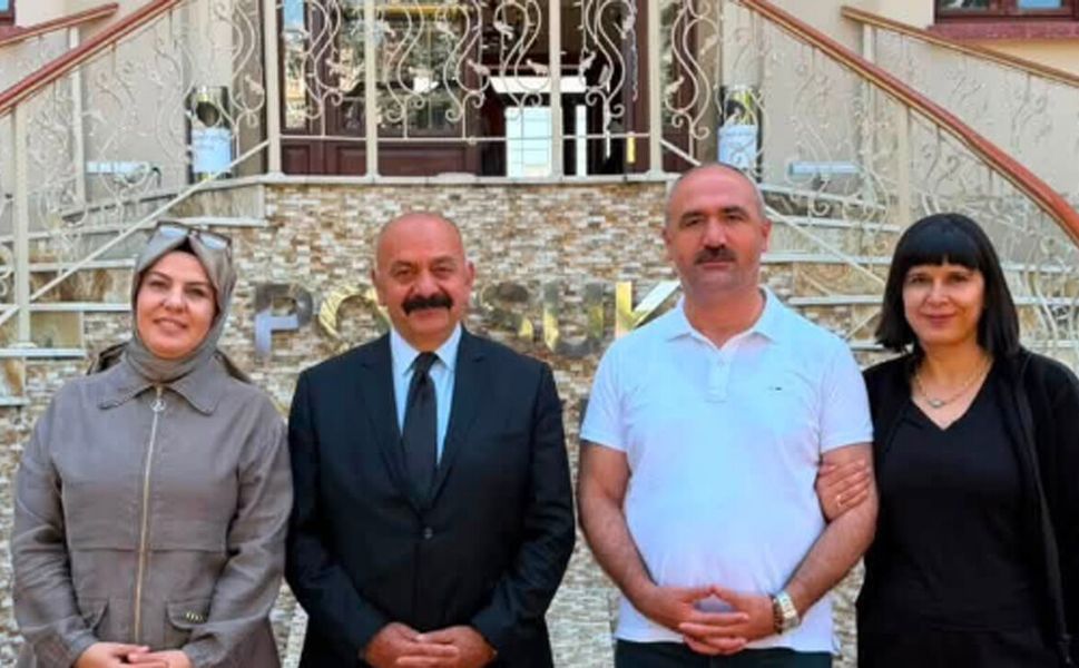 İzmir Dönüşü Eskişehir Molası: Taner İsbir Sahada!
