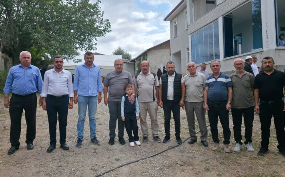 Başkan Ünlü, İshaklı Köyü’nde Mevlid-i Şerif programına katıldı