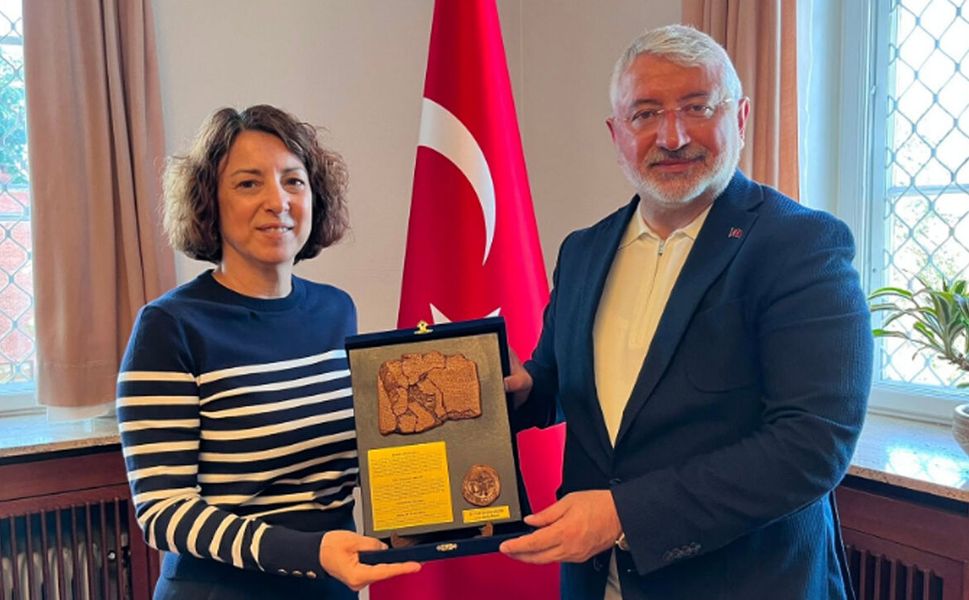 Başkan Aşgın’dan Oslo Büyükelçisiyle görüştü