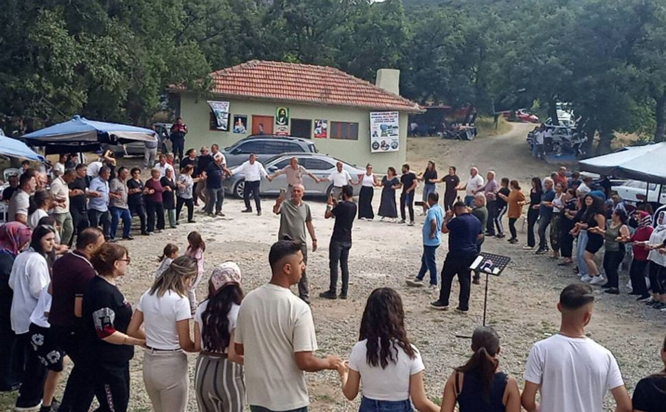 Gözükızıl'da gönüller şenlendi